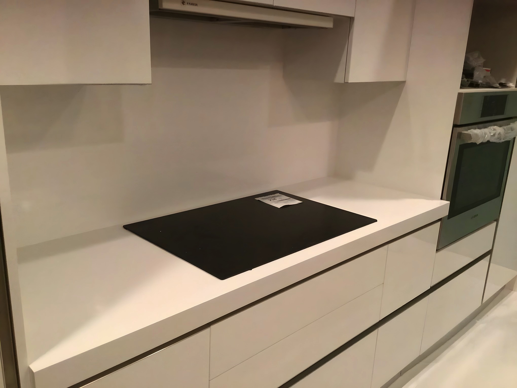 How to Match Countertops With Cabinets and Backsplash: A Design Guide